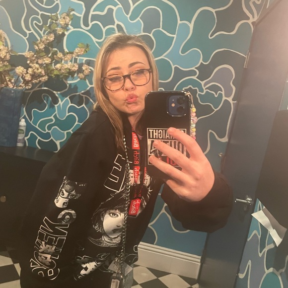 Meet your Posher, Brianna - Picture 5 of 12